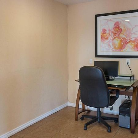 Quality Inn Los Lunas Экстерьер фото