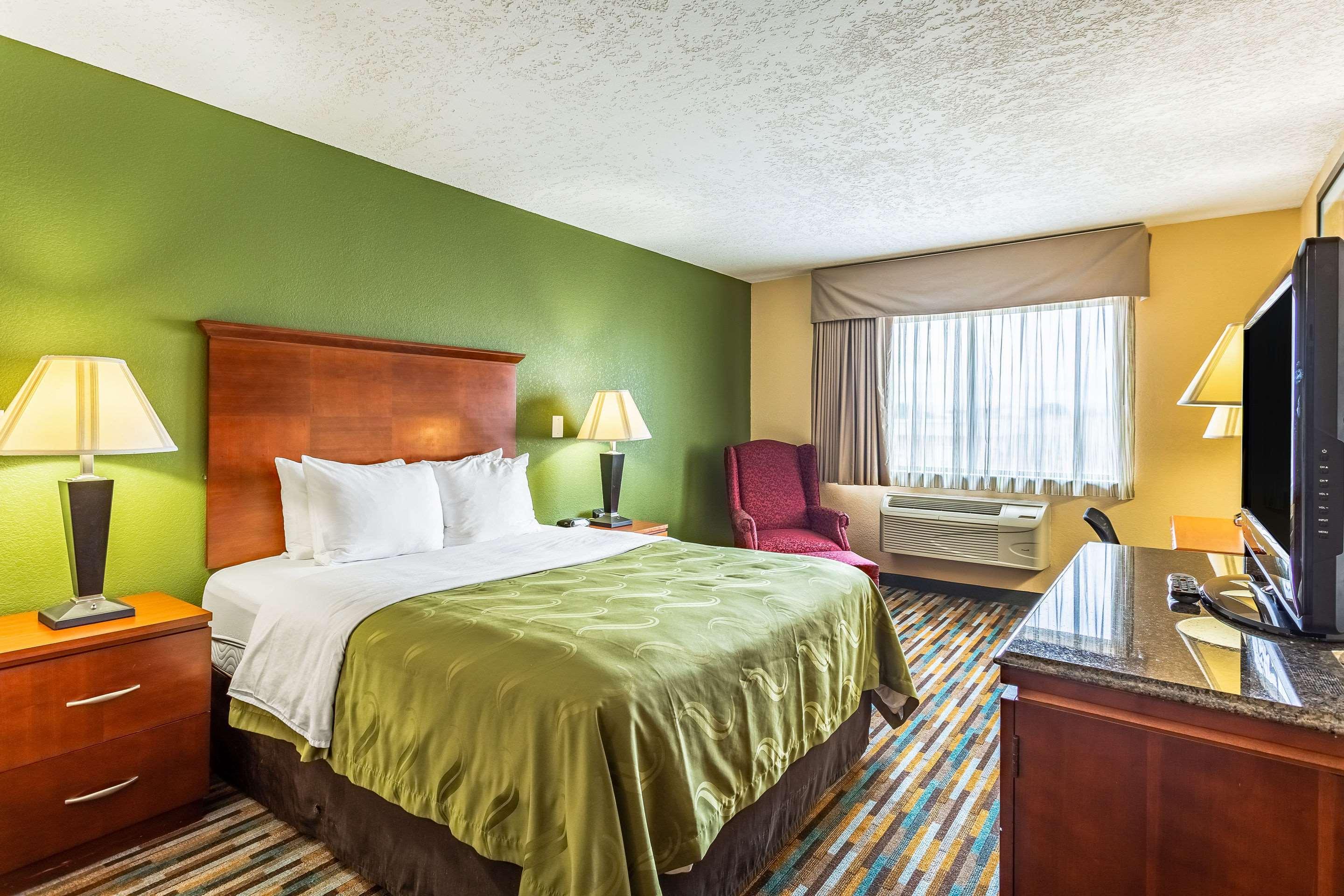 Quality Inn Los Lunas Экстерьер фото