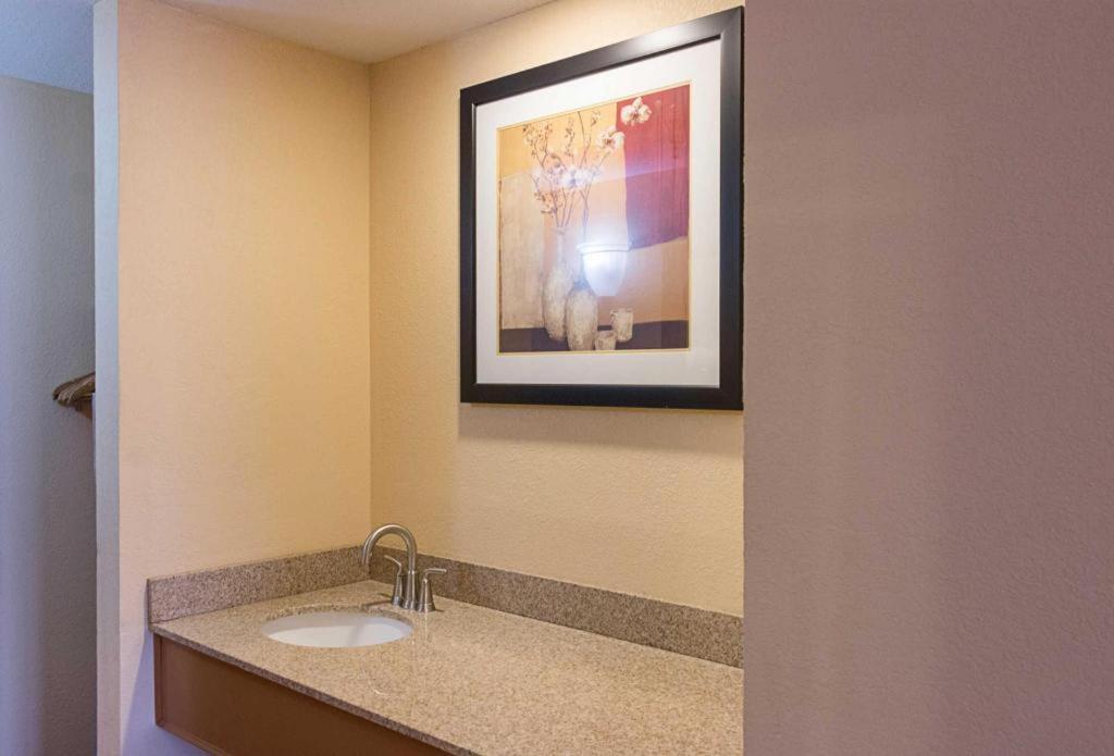 Quality Inn Los Lunas Экстерьер фото